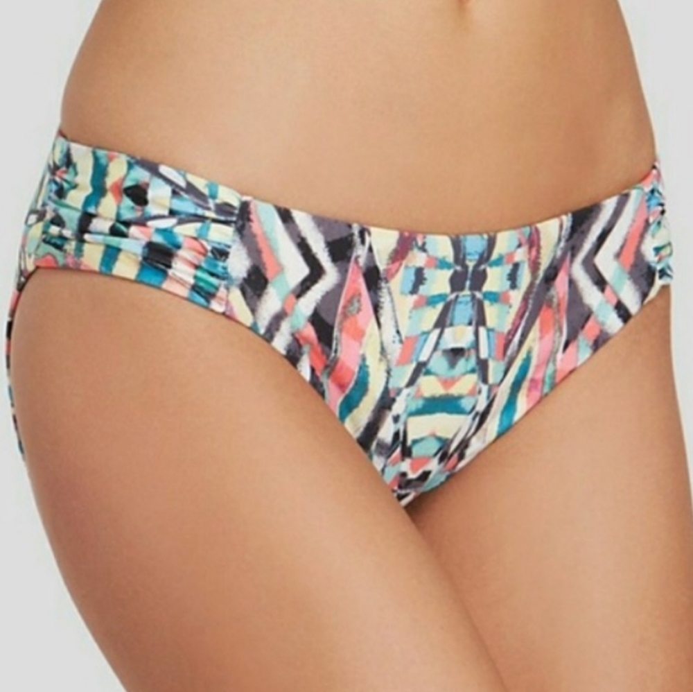 NWT BECCA Geometric Side Tab Bikini Bottom Size M